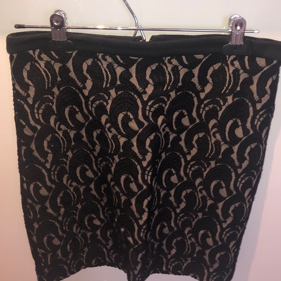 Joe fresh stretch lace skirt - Picture 1 of 5